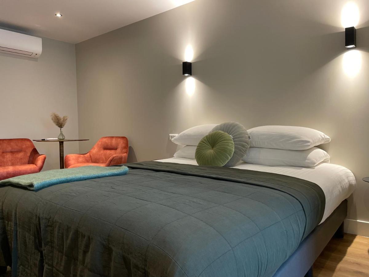 Hotel-Restaurant "Lely" Oude-Tonge Esterno foto
