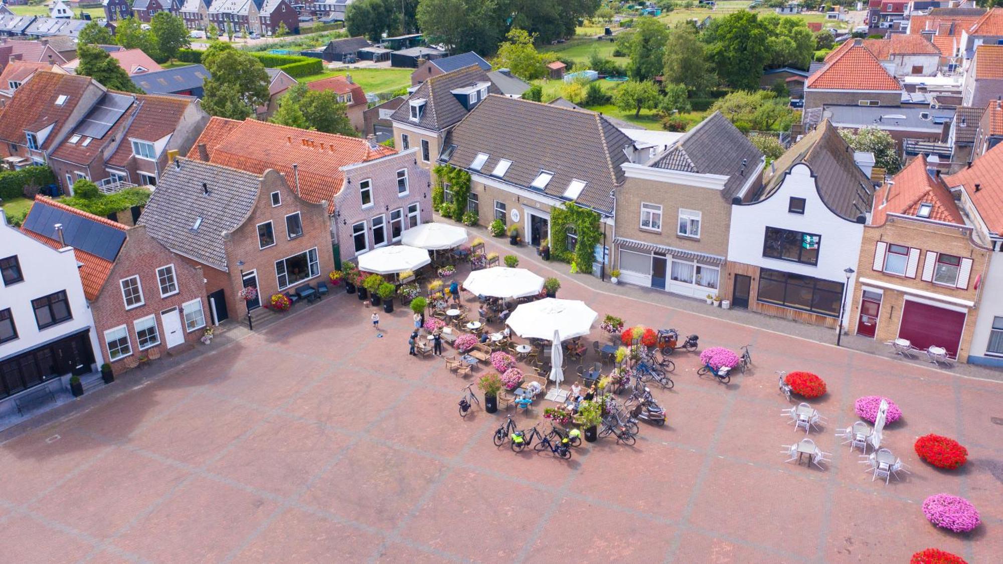 Hotel-Restaurant "Lely" Oude-Tonge Esterno foto